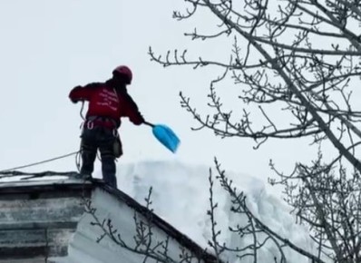 ������� ���� 28-������ �������� �������, ��������� �� ��������