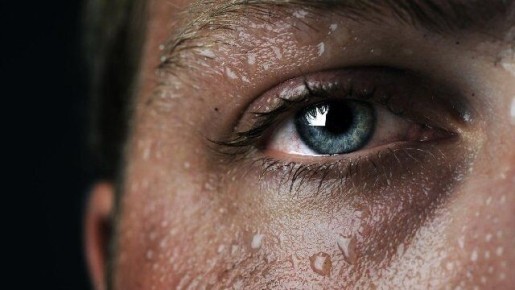 Причины потливости и как с ней бороться