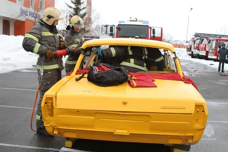 На Камчатке определили лучшую команду по ликвидации последствий ДТП На Камчатке определили лучшую команду по ликвидации последствий ДТП