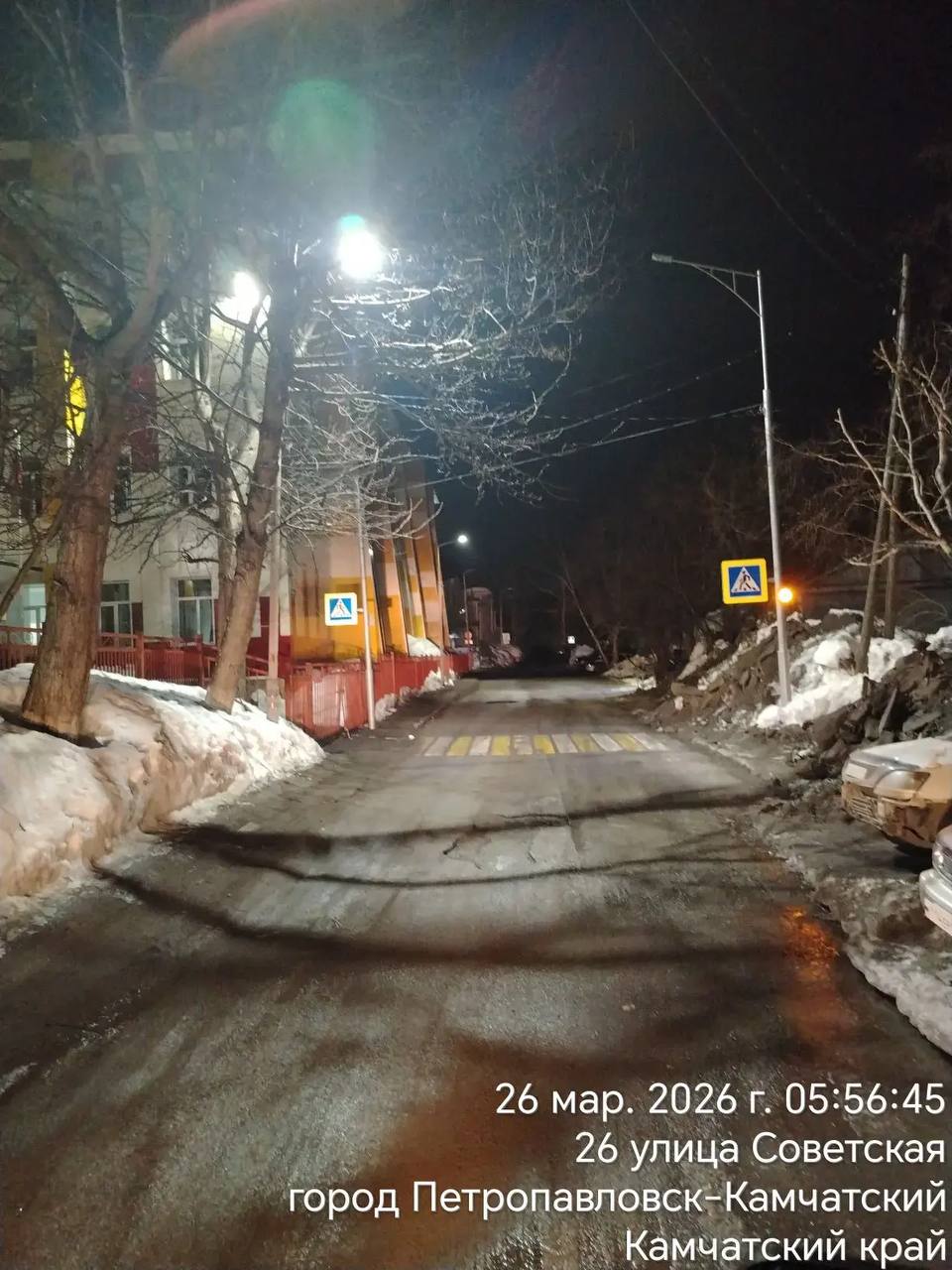 Город день за днем. 26 марта 2026 года В Петропавловске-Камчатском продолжаются работы по содержанию городских территорий Город день за днем. 26 марта 2026 года В Петропавловске-Камчатском продолжаются работы по содержанию городских территорий