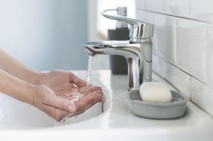 Эксперты рассказали, как обезопасить себя от кишечных инфекций