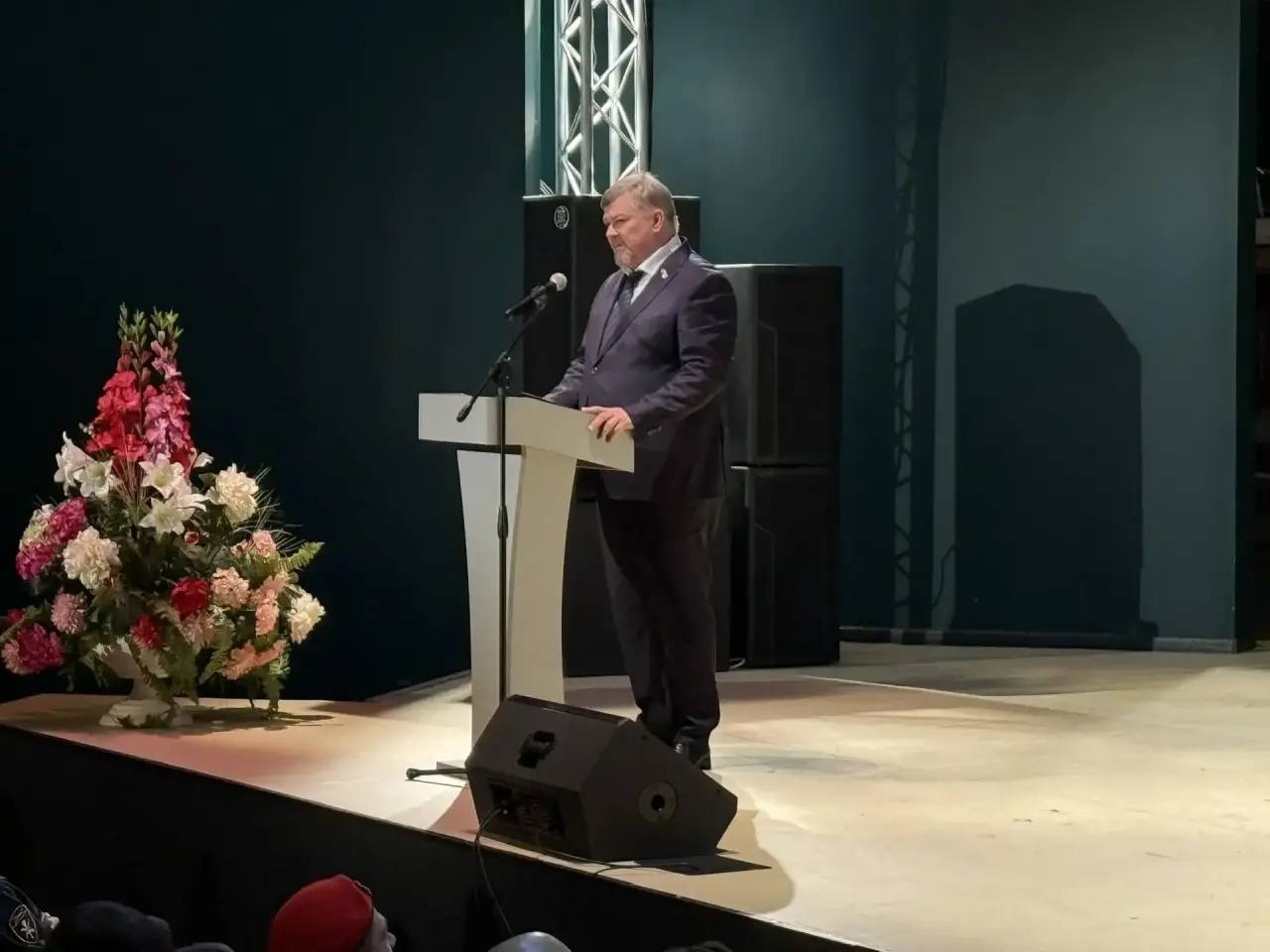 Михаил Мананников поздравил камчатских полицейских с Днем войск национальной гвардии РФ и вручил награды Законодательного Собрания Михаил Мананников поздравил камчатских полицейских с Днем войск национальной гвардии РФ и вручил награды Законодательного Собрания