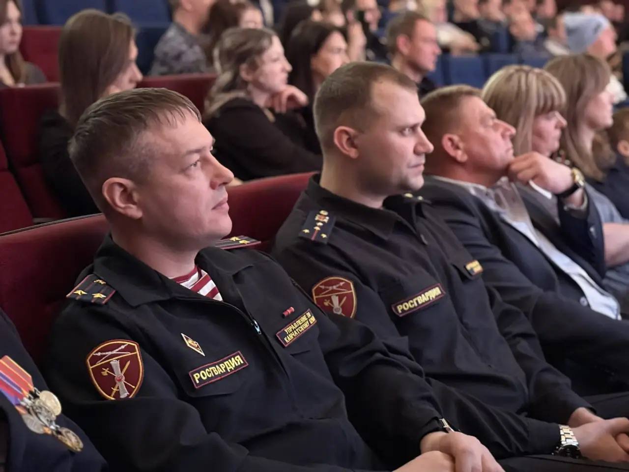 Владимир Солодов: Сегодня мы отмечаем 10-летие Федеральной службы войск национальной гвардии Российской Федерации Владимир Солодов: Сегодня мы отмечаем 10-летие Федеральной службы войск национальной гвардии Российской Федерации