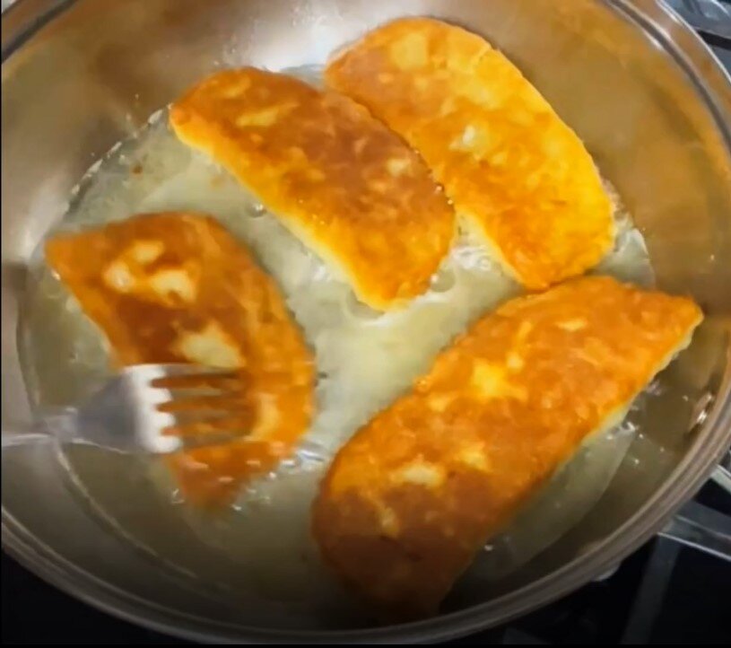 Нежные пирожки с яблоками: идеальный завтрак к чаю