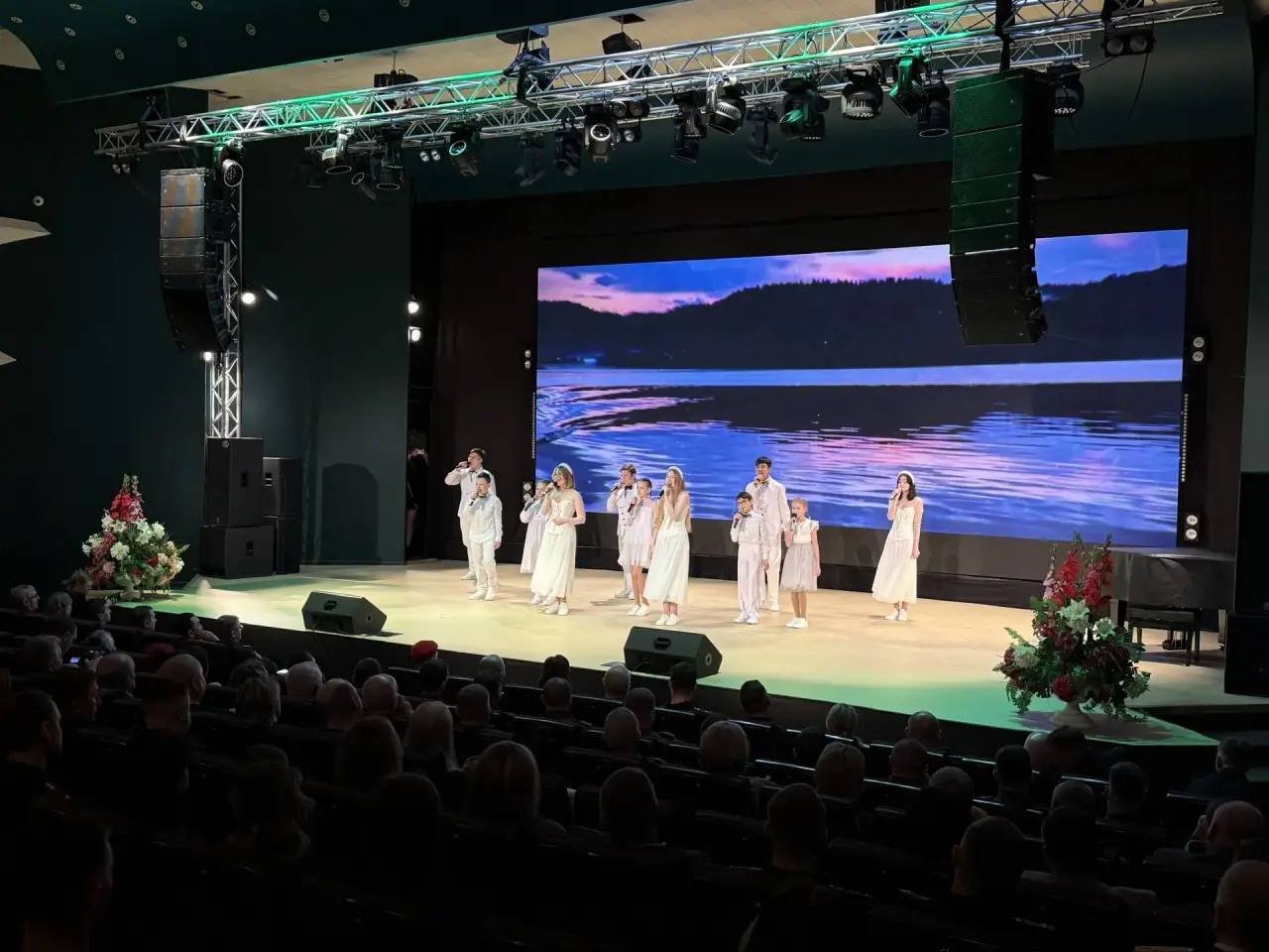 Владимир Солодов: Сегодня мы отмечаем 10-летие Федеральной службы войск национальной гвардии Российской Федерации Владимир Солодов: Сегодня мы отмечаем 10-летие Федеральной службы войск национальной гвардии Российской Федерации