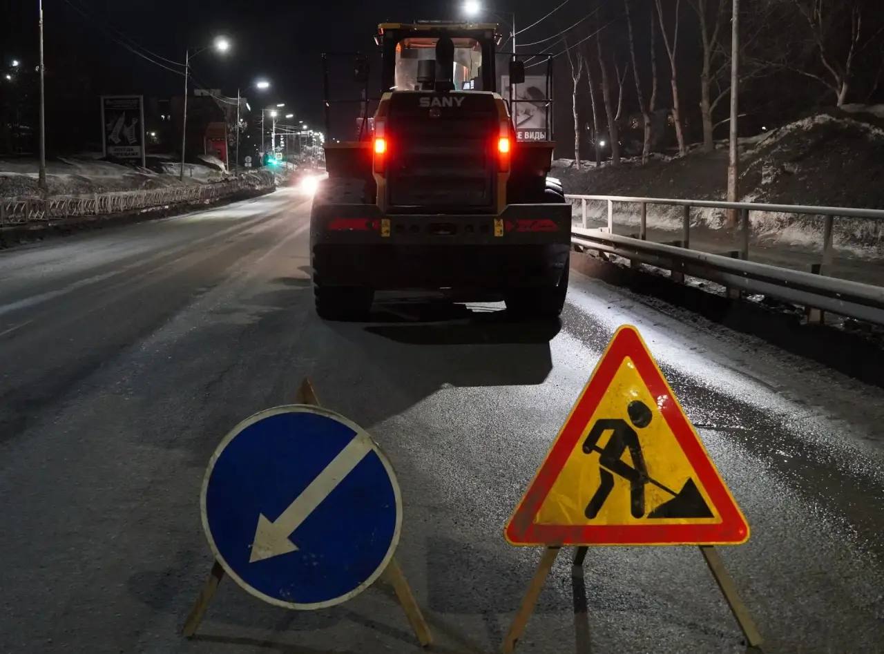 В Петропавловске-Камчатском начались работы по устранению дефектов дорожного полотна В Петропавловске-Камчатском начались работы по устранению дефектов дорожного полотна