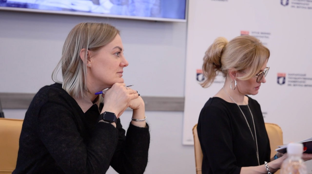 На Камчатке обсудили поддержку педагогов: анонсирована «Бушелевская карта» На Камчатке обсудили поддержку педагогов: анонсирована «Бушелевская карта»