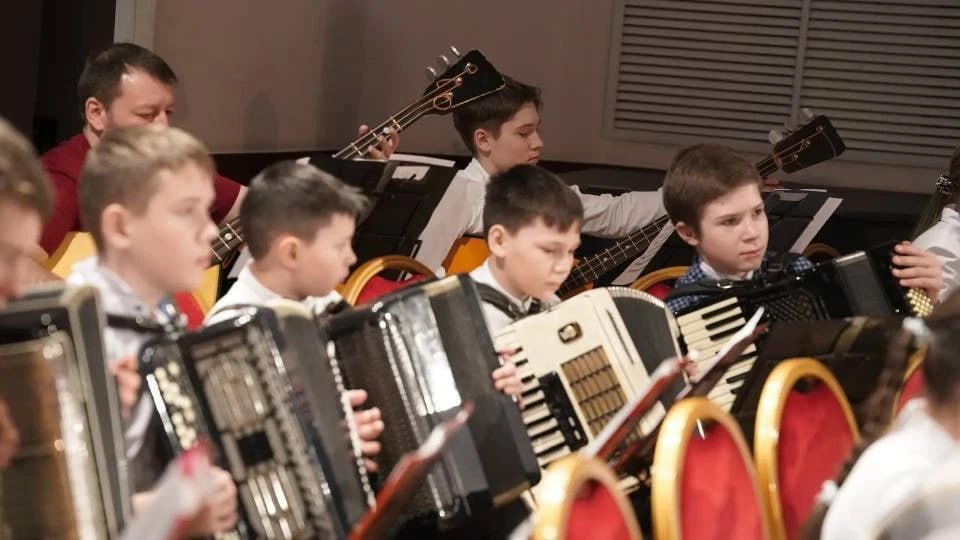 280 музыкантов борются за победу на конкурсе «Юные дарования Камчатки» 280 музыкантов борются за победу на конкурсе «Юные дарования Камчатки»