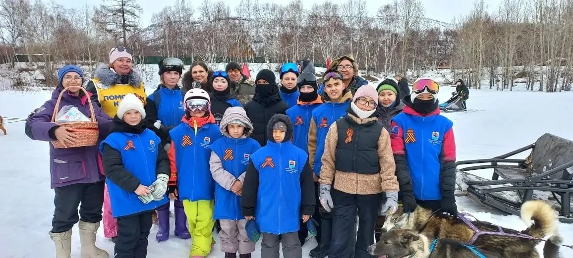 В Быстринском природном парке завершилась детская патриотическая экспедиция на собачьих упряжках «Zов сердец» В Быстринском природном парке завершилась детская патриотическая экспедиция на собачьих упряжках «Zов сердец»