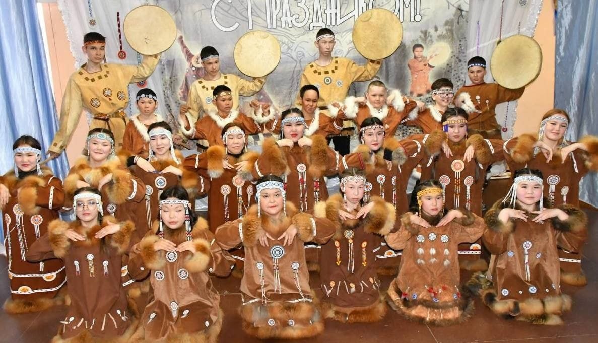 Из самой глубинки — на всю страну: детский ансамбль из Аянки едет на Фольклориаду в Уфу