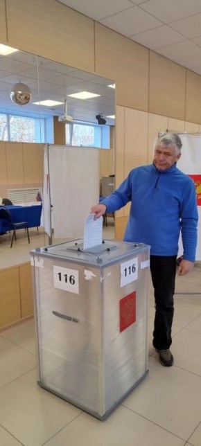 Стартовал третий, заключительный день голосования на выборах депутатов Дум Елизовского и Соболевского муниципальных округов первого созыва