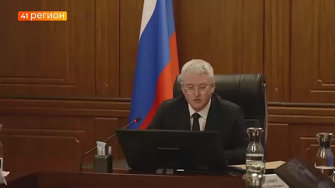 Подготовку к летнему сезону на Камчатке обсудили в ходе оперативного совещания с губернатором Владимиром Солодовым