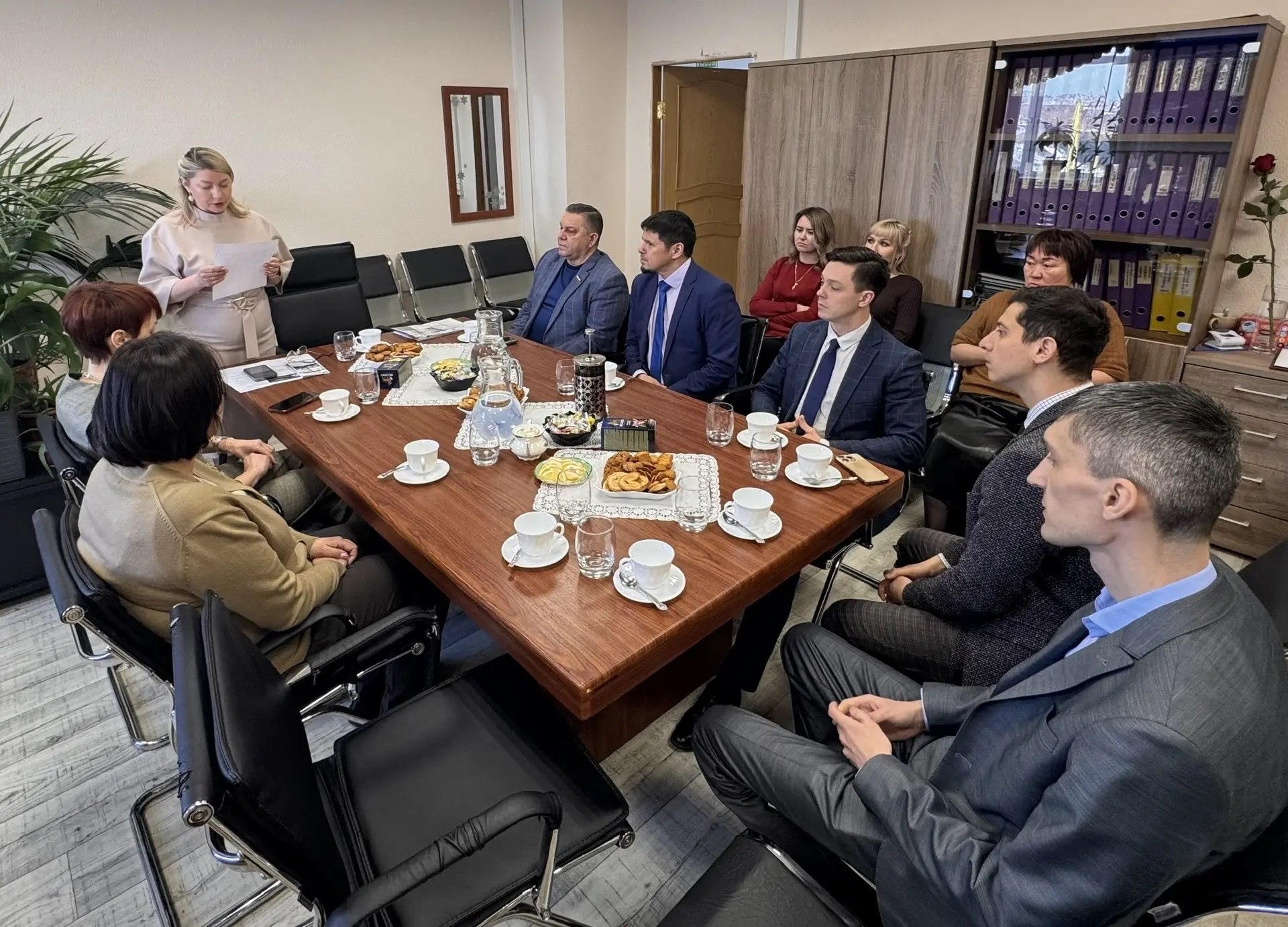 В Контрольно-счетной палате Петропавловска состоялась встреча с ветераном СВО — участником проекта «Герои Камчатки» В Контрольно-счетной палате Петропавловска состоялась встреча с ветераном СВО — участником проекта «Герои Камчатки»