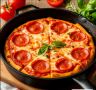 Ленивая пицца на сковороде: готовьте быстро и просто