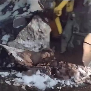 Работы по обслуживанию основных магистралей продолжаются в круглосуточном режиме в краевой столице