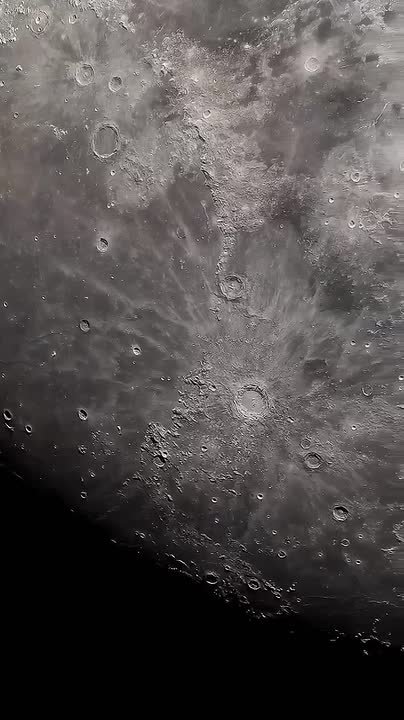 Луна в деталях и новый рекорд NASA