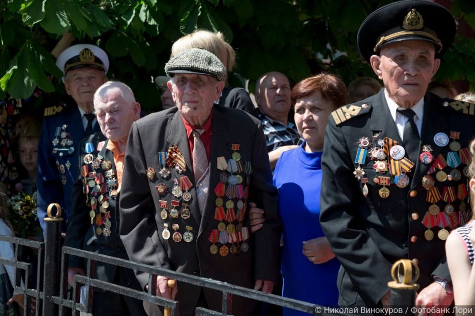 ������� ��������� ������� ������������� ����� � ����� ��� ������