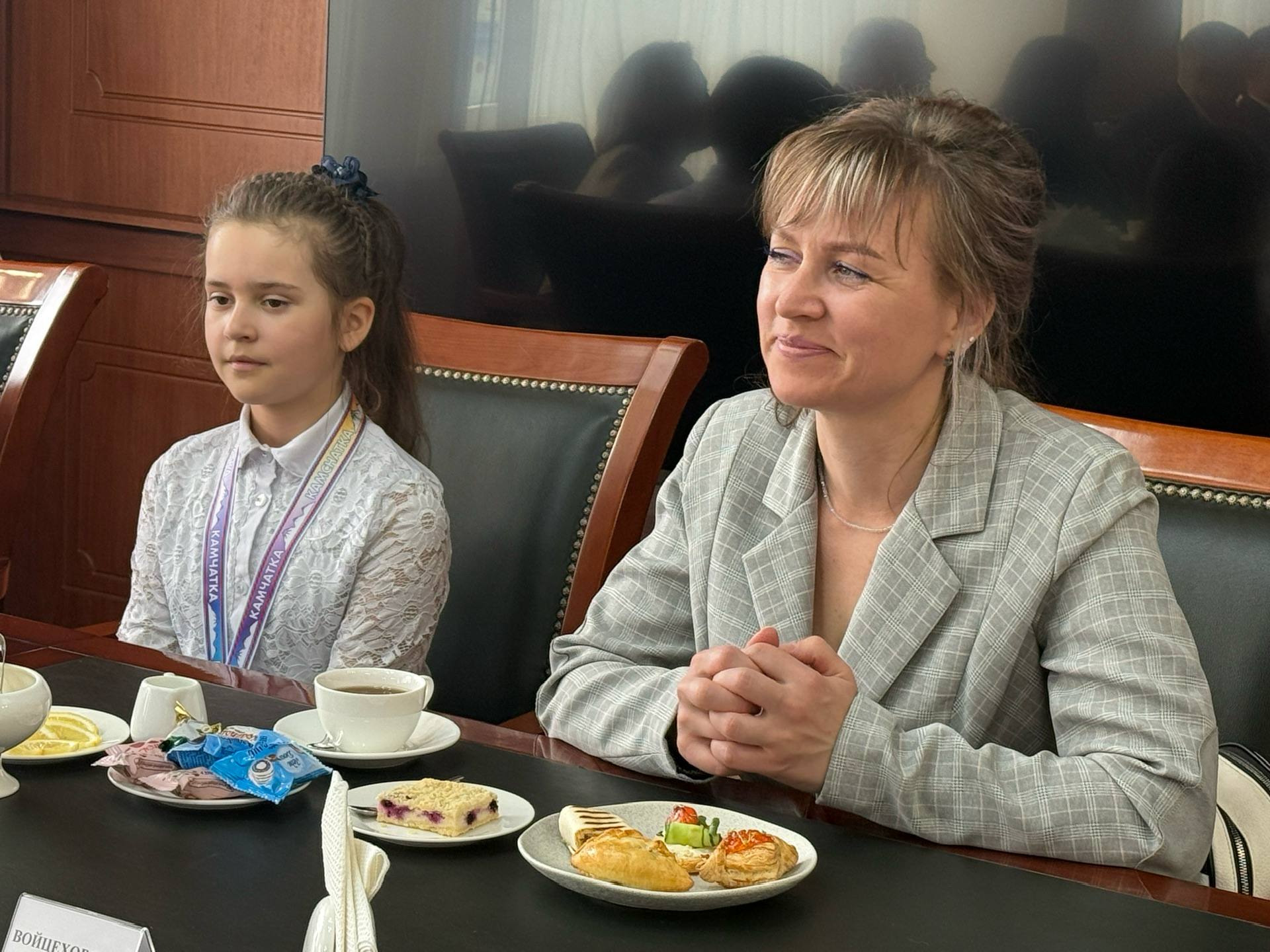 Федерации шахмат Камчатки выделили новое просторное помещение по решению главы региона Владимира Солодова Федерации шахмат Камчатки выделили новое просторное помещение по решению главы региона Владимира Солодова