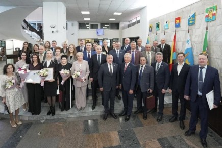 ������ ������� ������ ������� � ������������ ��� ����������� ���������������