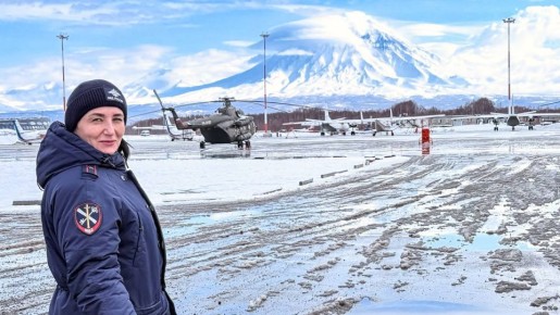 #ДоброеУтро!. Врываемся в вашу пятницу с чудесной фотографией нашей коллеги с Камчатки! Знаете ли вы, что Камчатка - это дом для 29 активных вулканов, включая знаменитую Ключевскую сопку (4750 м) - самый высокий вулкан...