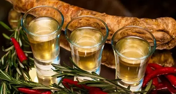 Как приготовить хреновуху: секреты и история традиционного напитка