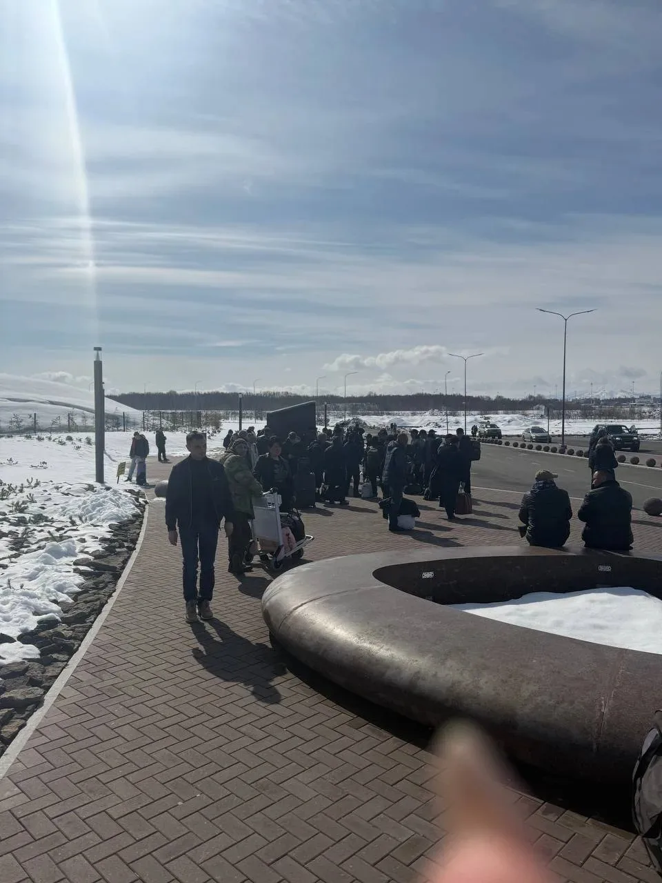 Камчатцы: за что в елизовском аэропорту ненавидят людей? Камчатцы: за что в елизовском аэропорту ненавидят людей?