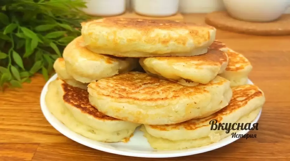 Пышные оладьи из простых ингредиентов: секреты нежного теста