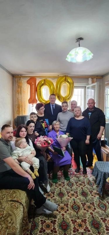 �� �������� �������� 100-������ ������ ������� ����������� ��������