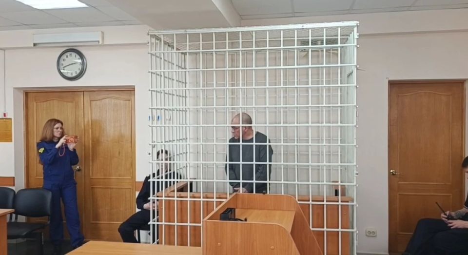 Уже сидит за смерть мужчины, теперь ответит за гибель женщины: директора УК «Актив» снова судят
