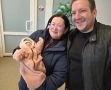Малышка с Камчатки, родившаяся с весом 460 граммов, вернулась домой после спасения в Приморье