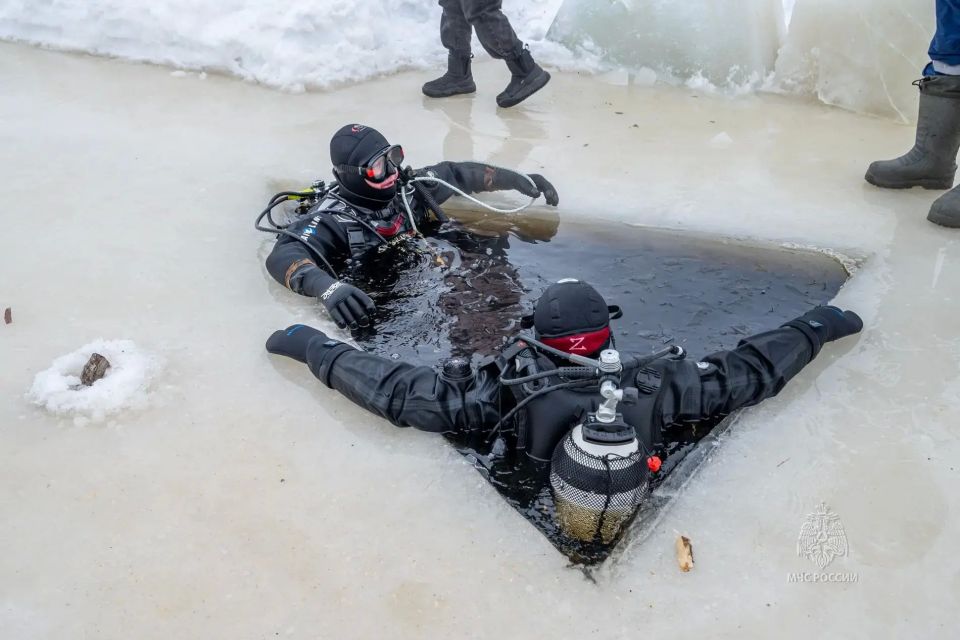 Водолазной службе МЧС России — 30 лет! Водолазной службе МЧС России — 30 лет!