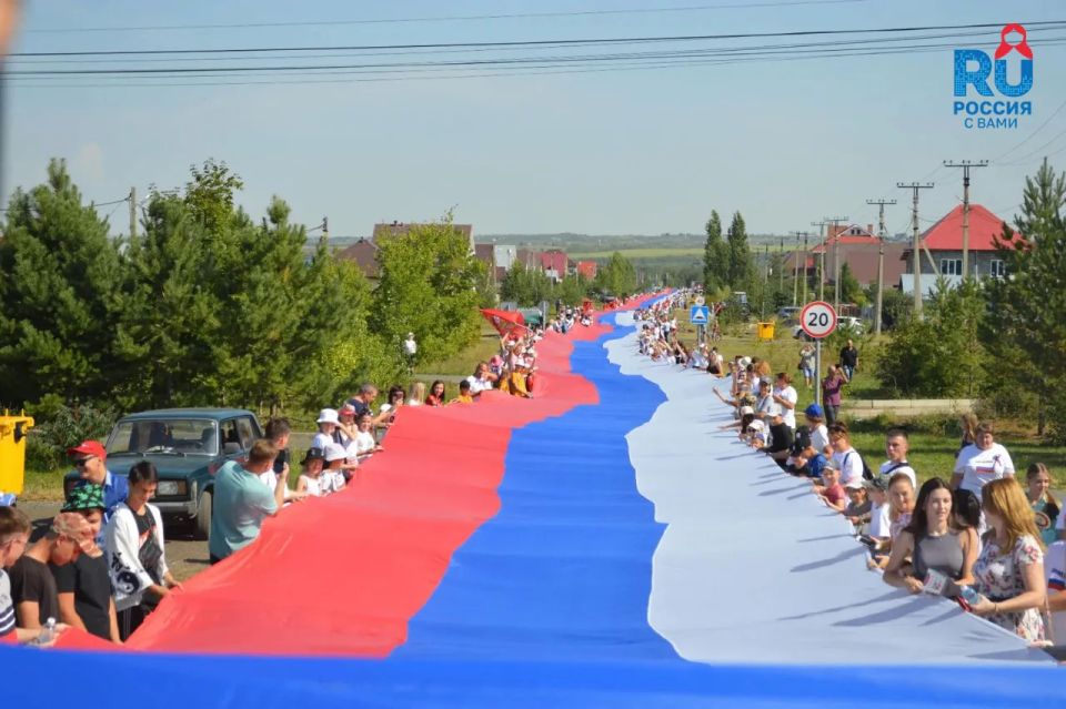 Вы иностранный гражданин и живёте в России? Тогда приглашаем вас принять участие во Всероссийском проекте «Знать Вы иностранный гражданин и живёте в России? Тогда приглашаем вас принять участие во Всероссийском проекте «Знать