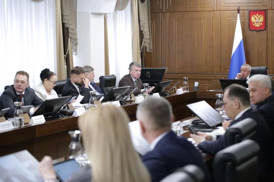 Первый заместитель председателя Законодательного Собрания Андрей Копылов прокомментировал итоги 59-й сессии Первый заместитель председателя Законодательного Собрания Андрей Копылов прокомментировал итоги 59-й сессии
