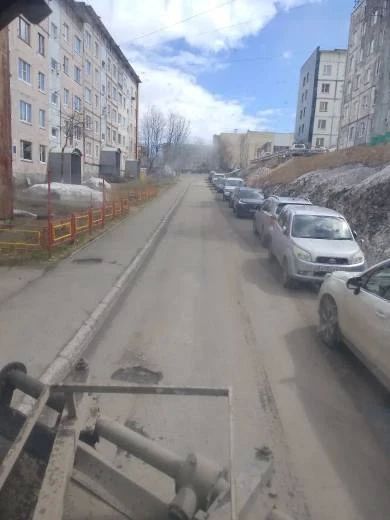 Город день за днем. 19 мая 2026 года Основные усилия подрядных организаций сосредоточены на комплексной уборке песка и мусора с дорог ПетропавловскаКамчатского Город день за днем. 19 мая 2026 года Основные усилия подрядных организаций сосредоточены на комплексной уборке песка и мусора с дорог ПетропавловскаКамчатского