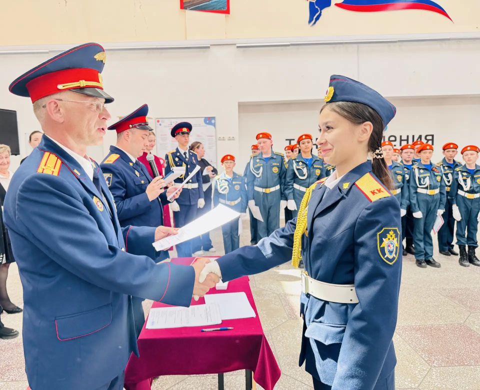 Верность долгу и честь мундира: кадеты СК России на Камчатке завершили учебный год Верность долгу и честь мундира: кадеты СК России на Камчатке завершили учебный год