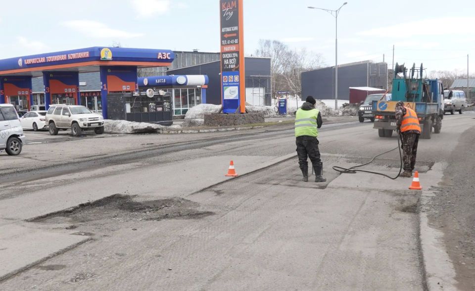 Подрядные организации продолжают ремонт городских дорог Подрядные организации продолжают ремонт городских дорог