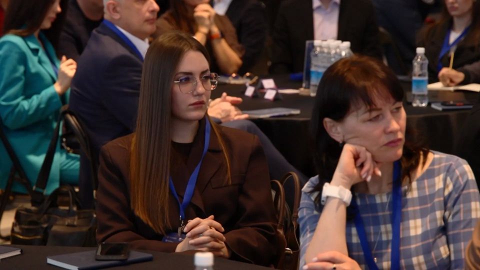 Семинар «Дальний Восток: решение актуальных проблем жителей и информирование» во второй раз проходит на Камчатке Семинар «Дальний Восток: решение актуальных проблем жителей и информирование» во второй раз проходит на Камчатке