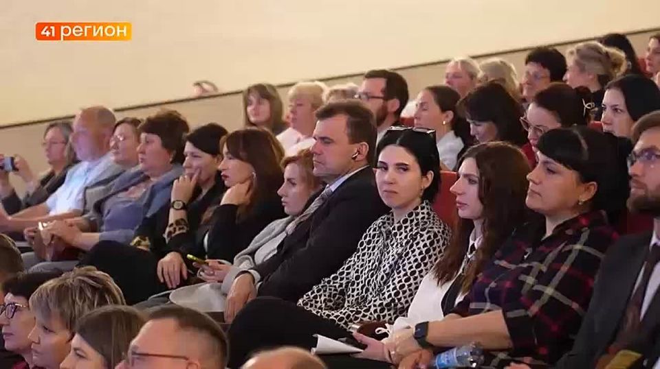 Расширение возможностей целевого набора на Камчатке стало основной темой на встрече вице-спикера Госдумы Ирины Яровой с педагогами и работодателями полуострова
