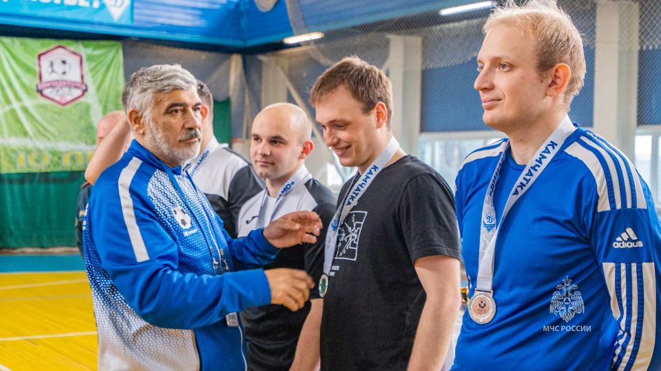 Команда камчатских спасателей вошла в тройку призеров на межведомственной спартакиаде Команда камчатских спасателей вошла в тройку призеров на межведомственной спартакиаде