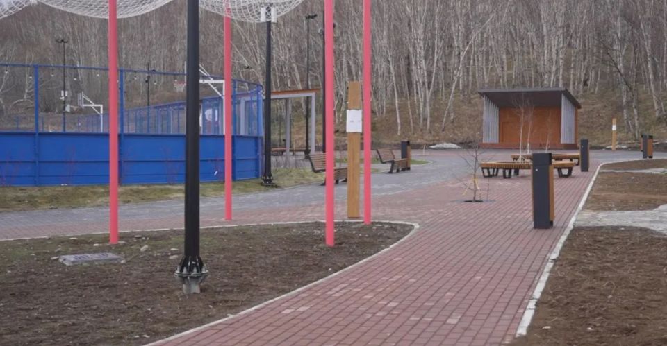 Эксперты оценили состояние парка «Простоквашино» после зимы Эксперты оценили состояние парка «Простоквашино» после зимы