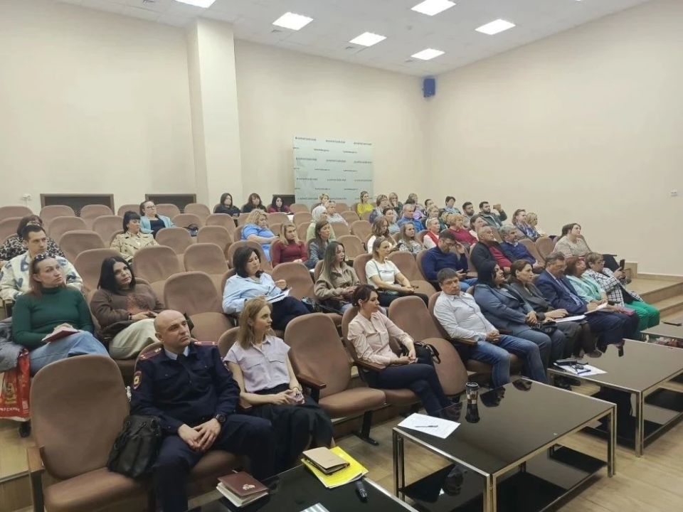 На Камчатке прошла стратегическая встреча с работодателями, привлекающими иностранных сотрудников