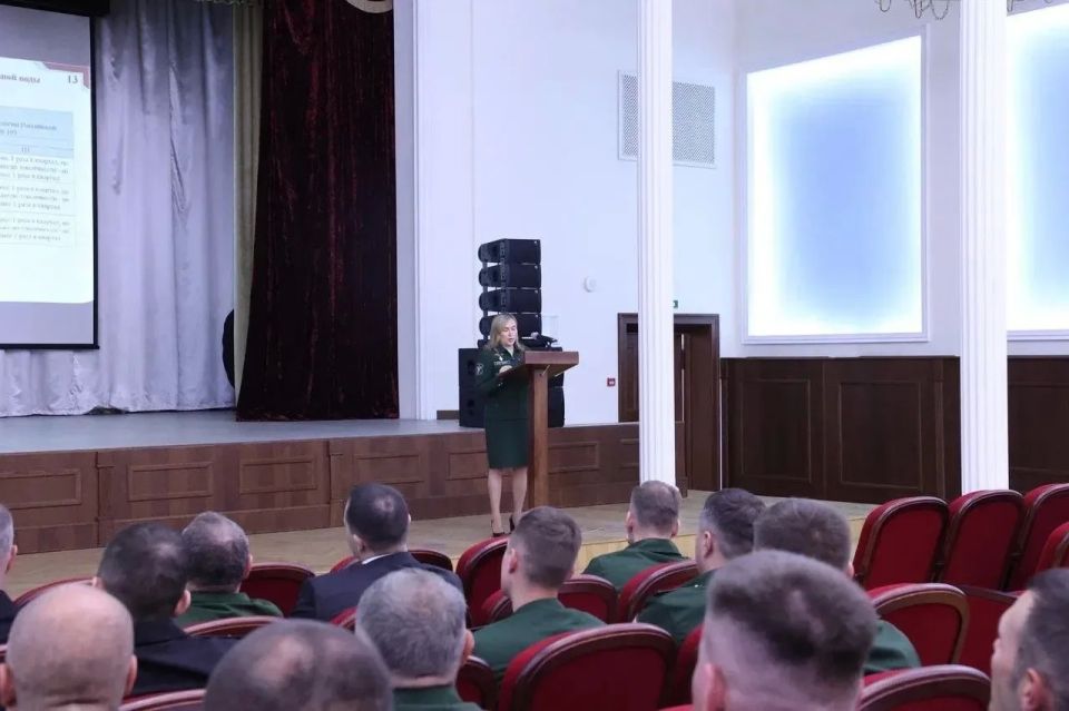 В штабе материально-технического обеспечения Вооруженных Сил Российской Федерации заместитель Министра обороны РФ генерал-полковник Александр Санчик подвел итоги отопительного периода 2025/26 г. и поставил задачи на... В штабе материально-технического обеспечения Вооруженных Сил Российской Федерации заместитель Министра обороны РФ генерал-полковник Александр Санчик подвел итоги отопительного периода 2025/26 г. и поставил задачи на...