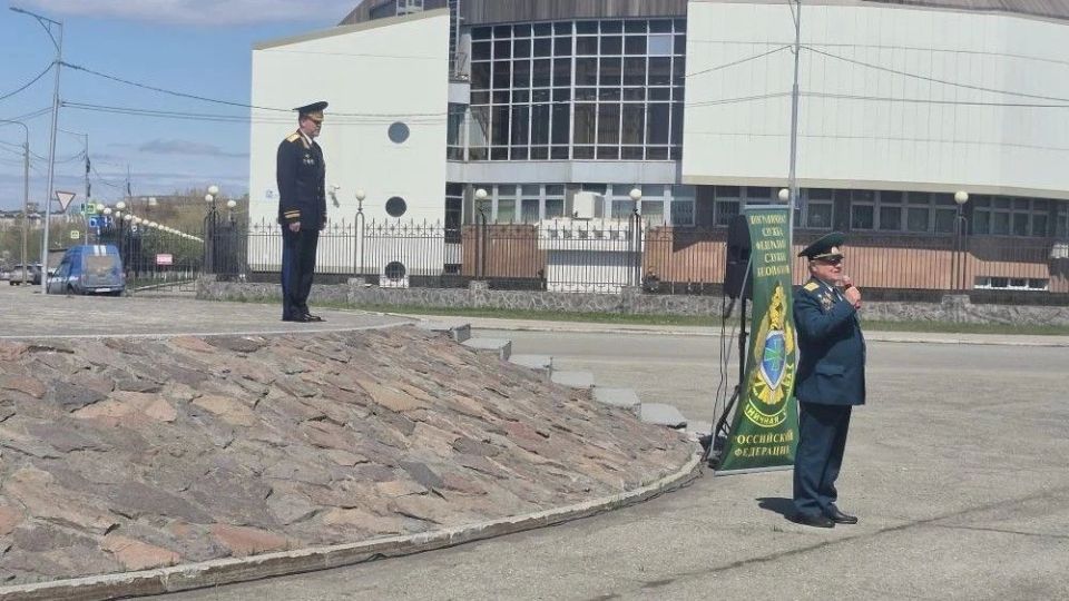 День пограничника России — праздник мужества и чести! День пограничника России — праздник мужества и чести!