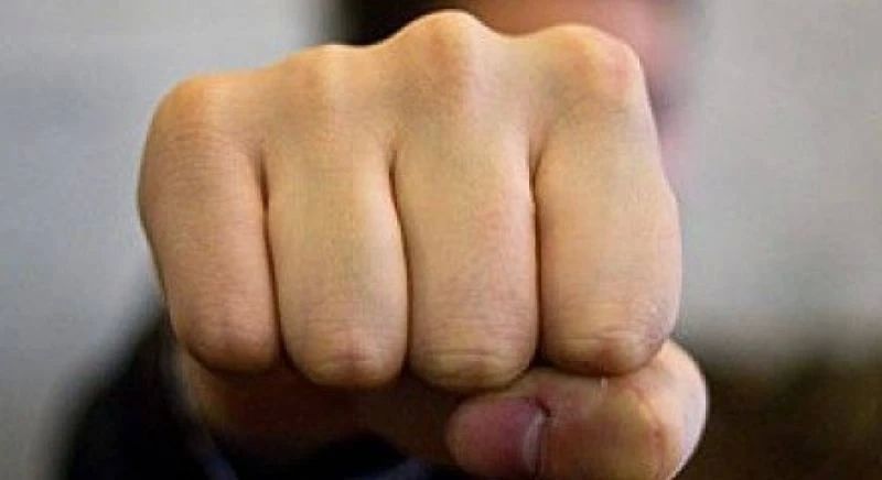 Камчатский подросток выбил из должника деньги и попал под статью