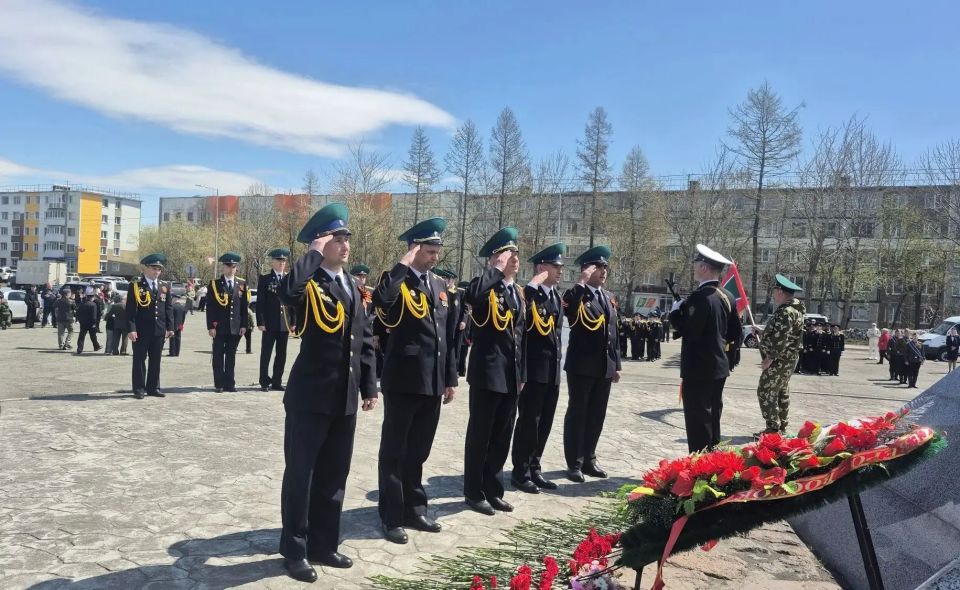 День пограничника России — праздник мужества и чести! День пограничника России — праздник мужества и чести!