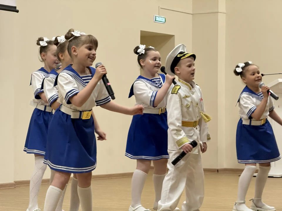 Коллектив Центра «Рассветы Камчатки» ярко открыл летнюю смену