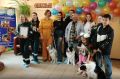 Детям из центра «Семья» подарили праздник с дрессированными собаками