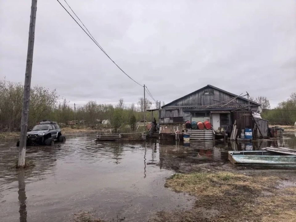 Грунтовые воды подтопили три дома в Пенжинском районе Грунтовые воды подтопили три дома в Пенжинском районе