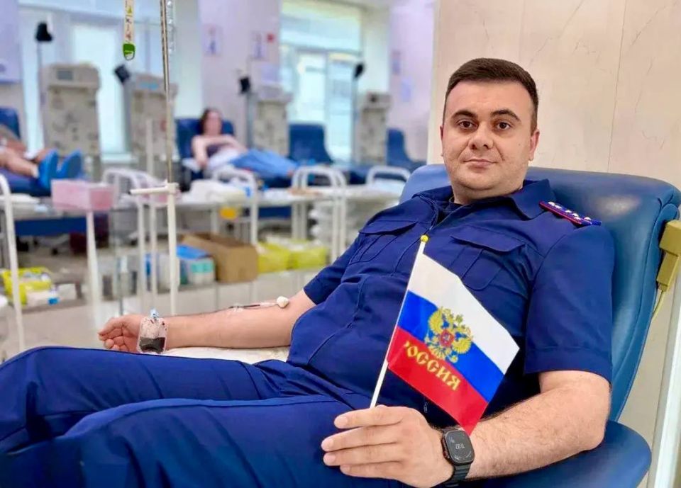 В честь Дня России по всей стране состоялись мероприятия с участием офицеров Следственного комитета Российской Федерации В честь Дня России по всей стране состоялись мероприятия с участием офицеров Следственного комитета Российской Федерации