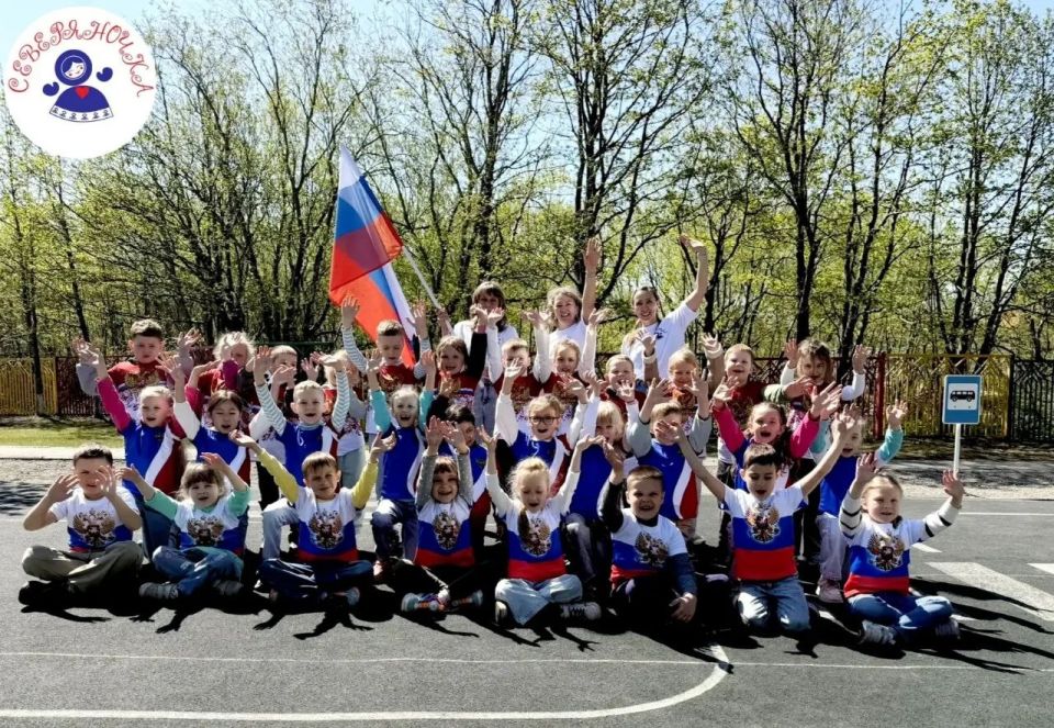 День России отметили во всех детских садах краевого центра День России отметили во всех детских садах краевого центра